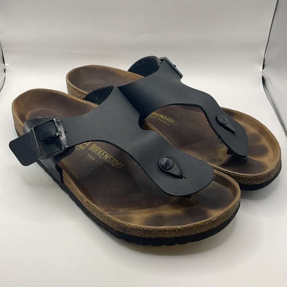 Birkenstock - Gizeh Black Leather Sandals with Buckle 44